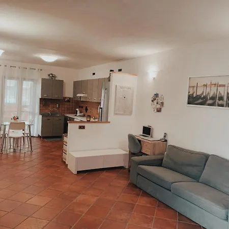 Country Park Apt